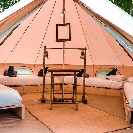 Lodg'Ing Secret Camp Ariege Hotel Lordat Ngoại thất bức ảnh